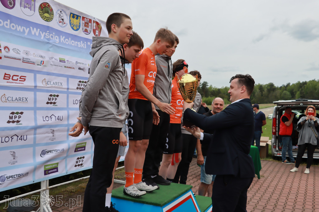 Fotorelcja: XX Wyścig Kolarski SZLAKAMI JURY - Niegowa cz. 2