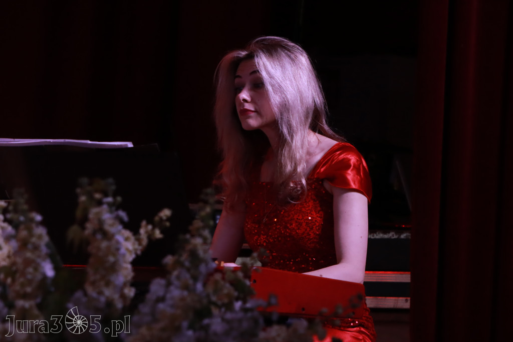 Fotorelacja: KONCERT DLA MOJEJ MAMY w Koziegłowach