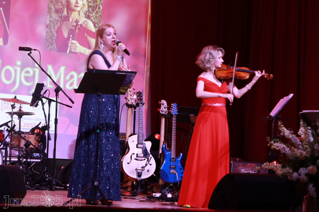Fotorelacja: KONCERT DLA MOJEJ MAMY w Koziegłowach