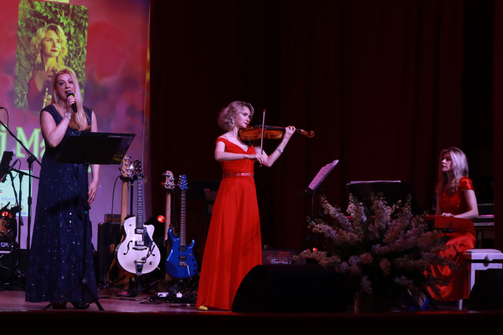 Fotorelacja: KONCERT DLA MOJEJ MAMY w Koziegłowach