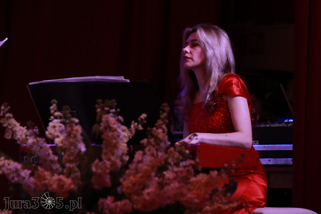 Fotorelacja: KONCERT DLA MOJEJ MAMY w Koziegłowach