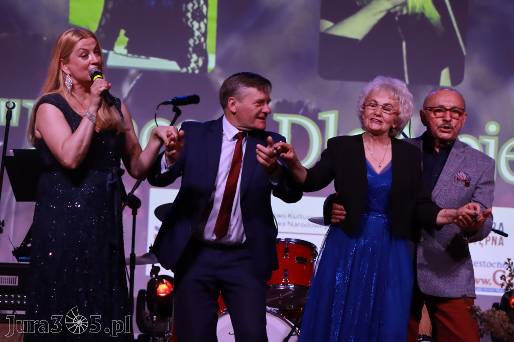 Fotorelacja: KONCERT DLA MOJEJ MAMY w Koziegłowach