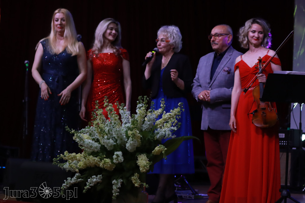 Fotorelacja: KONCERT DLA MOJEJ MAMY w Koziegłowach