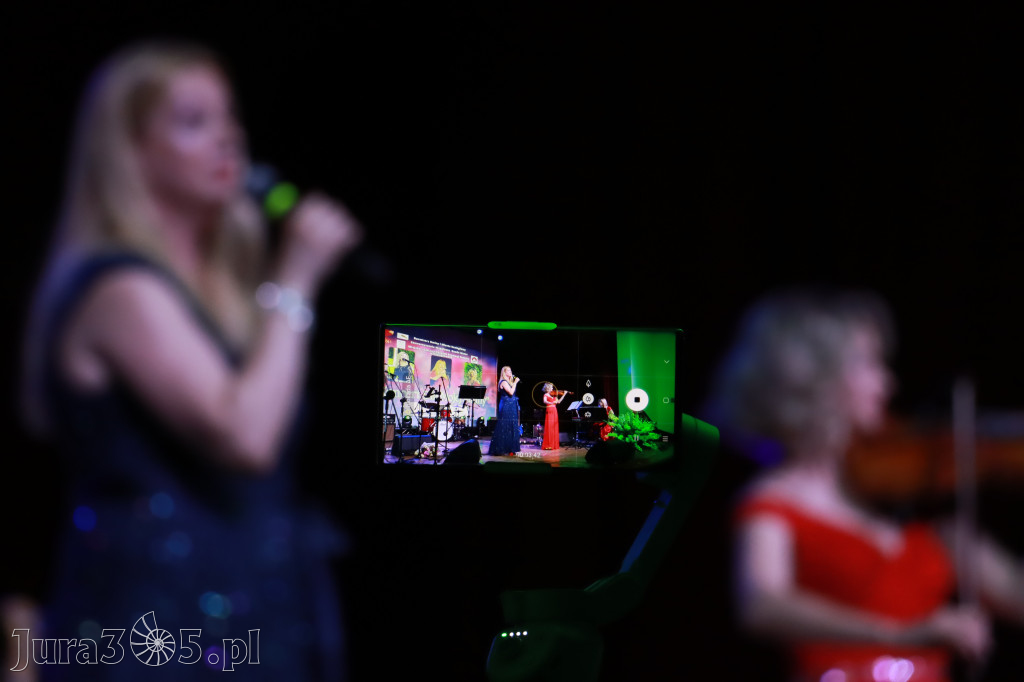Fotorelacja: KONCERT DLA MOJEJ MAMY w Koziegłowach