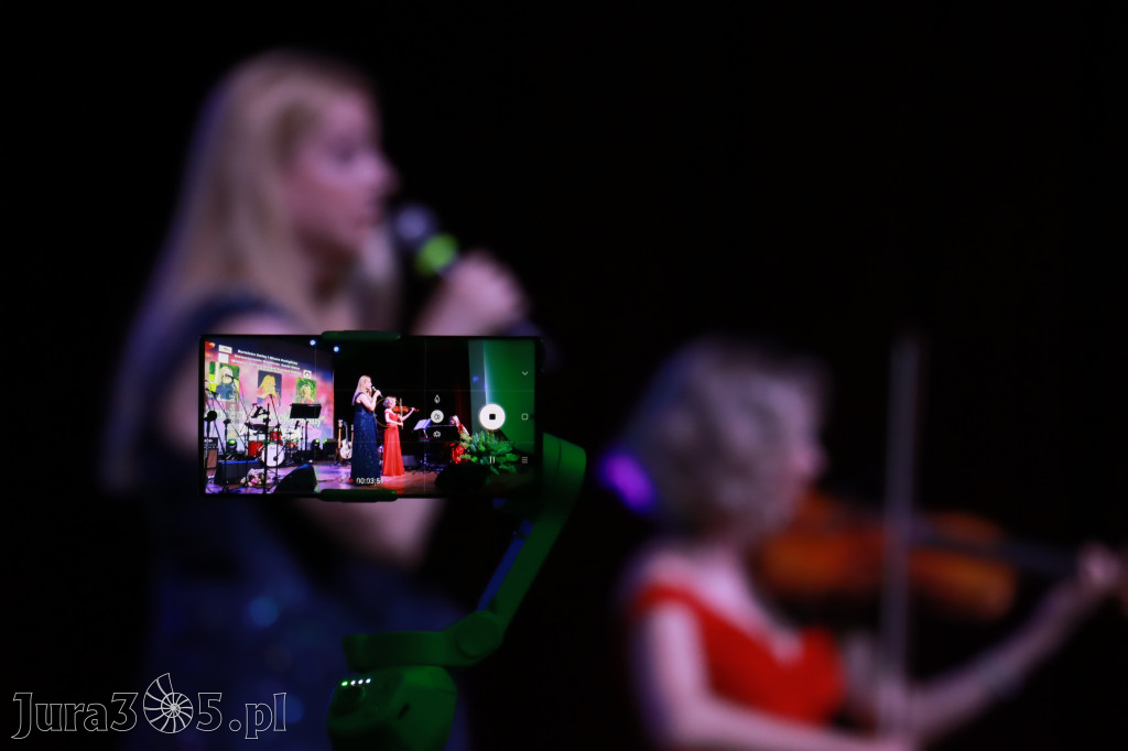 Fotorelacja: KONCERT DLA MOJEJ MAMY w Koziegłowach