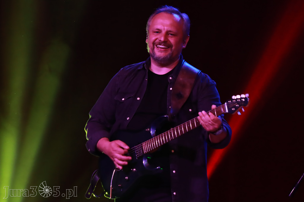 Fotorelacja:  Koncert w Koziegłowach - JULIA TKACZ!