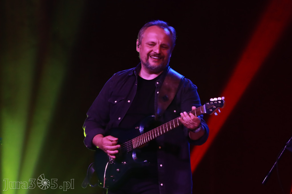 Fotorelacja:  Koncert w Koziegłowach - JULIA TKACZ!