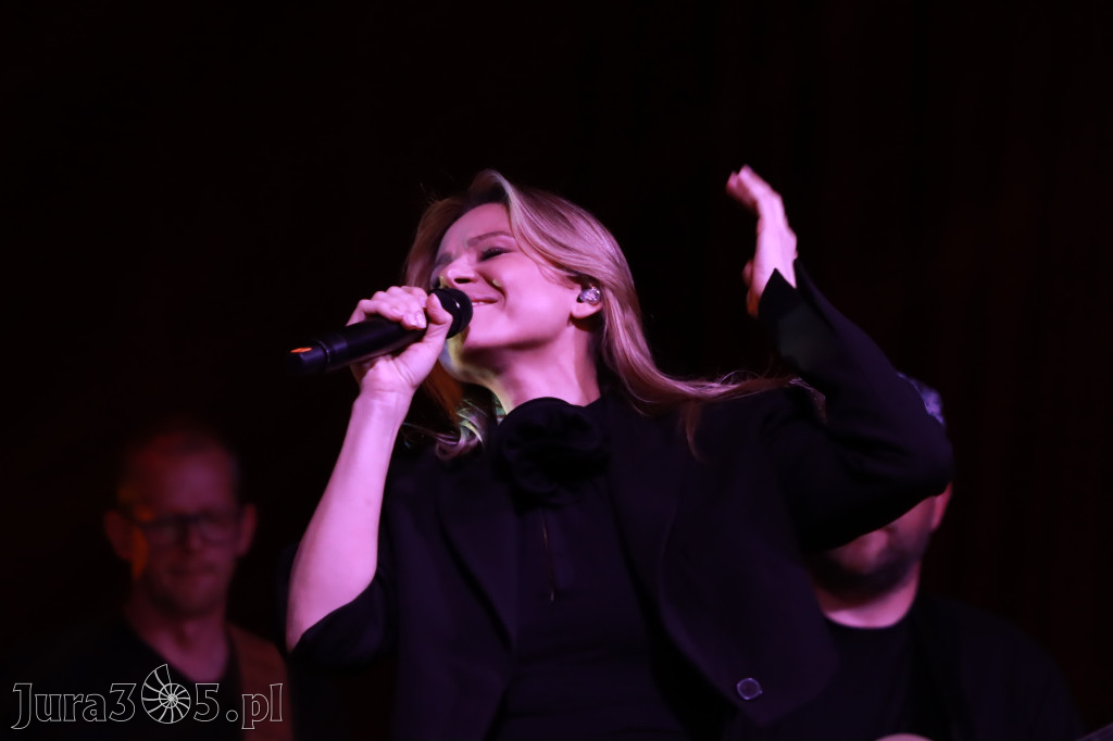 Fotorelacja: Koncert w Koziegłowach - ANIA KARWAN!