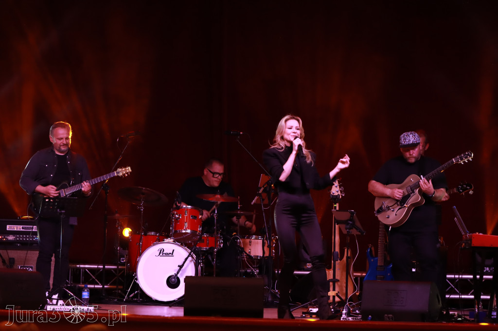Fotorelacja: Koncert w Koziegłowach - ANIA KARWAN!
