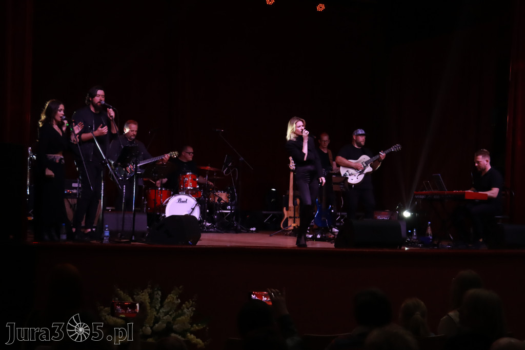 Fotorelacja: Koncert w Koziegłowach - ANIA KARWAN!