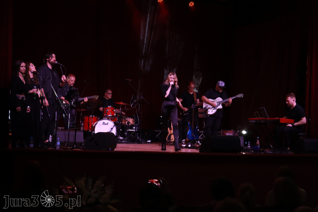 Fotorelacja: Koncert w Koziegłowach - ANIA KARWAN!