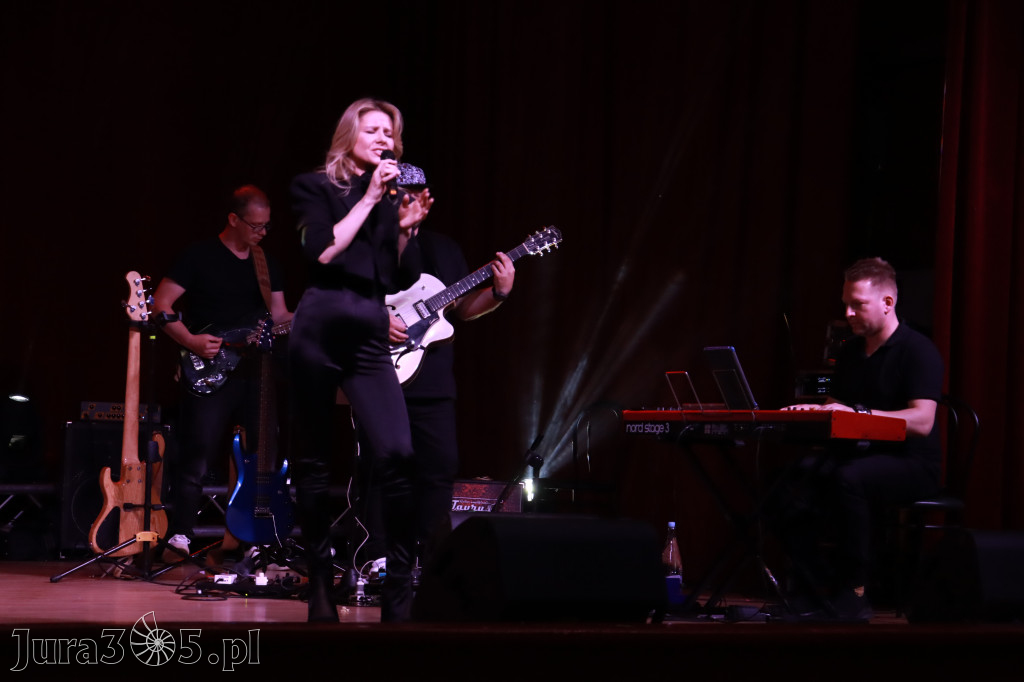 Fotorelacja: Koncert w Koziegłowach - ANIA KARWAN!