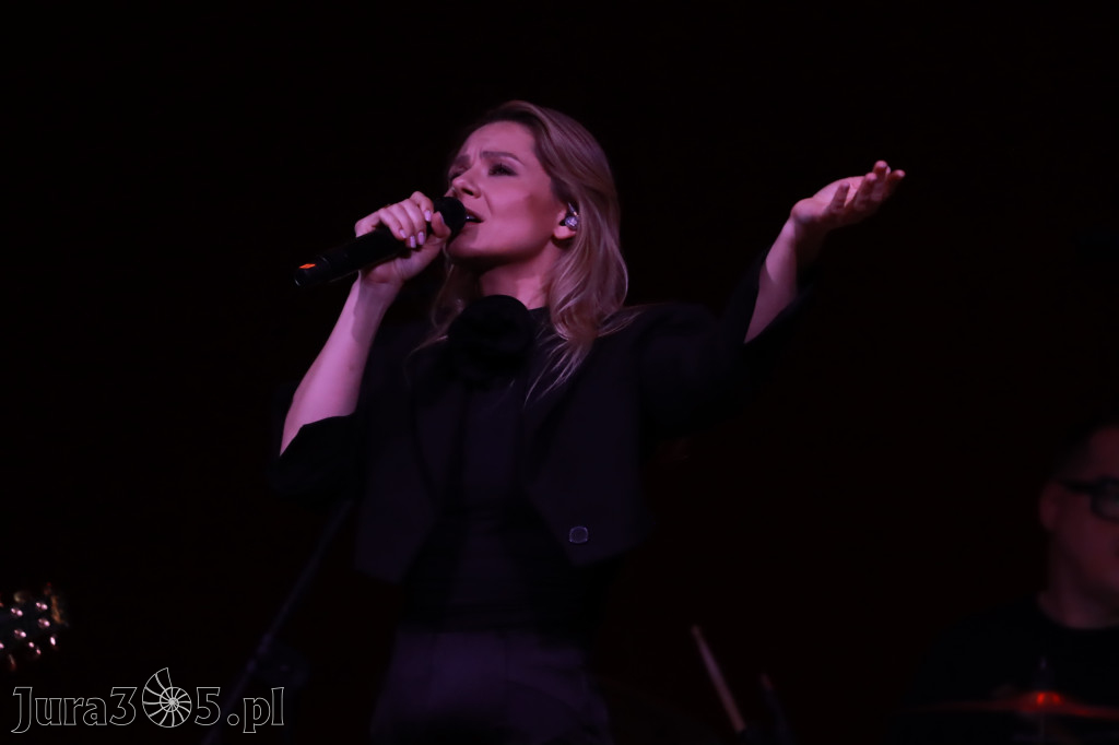 Fotorelacja: Koncert w Koziegłowach - ANIA KARWAN!
