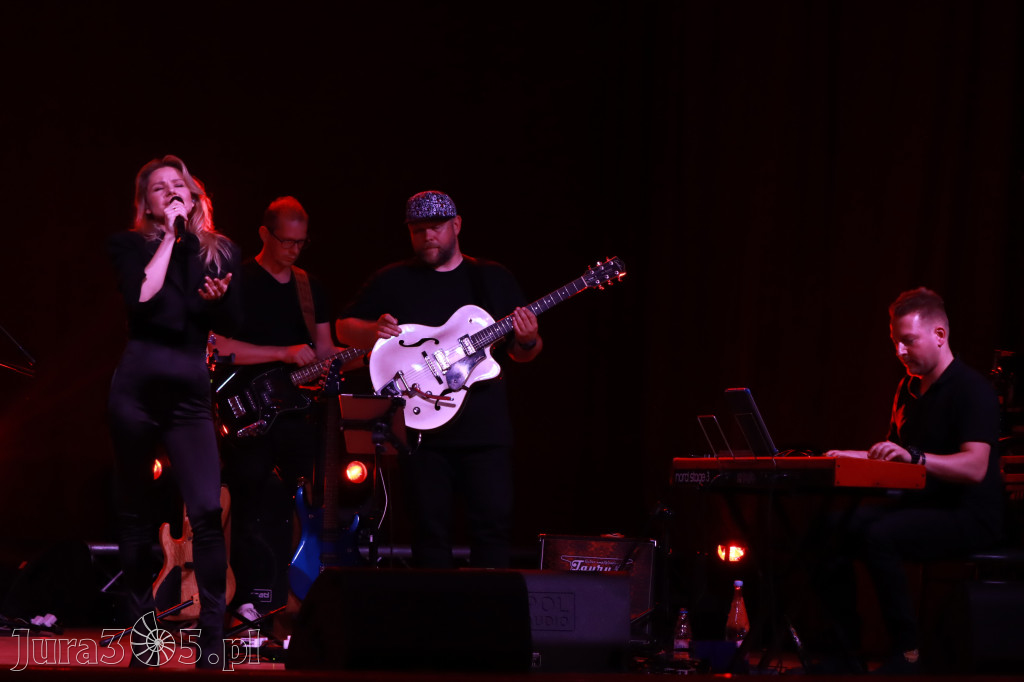 Fotorelacja: Koncert w Koziegłowach - ANIA KARWAN!