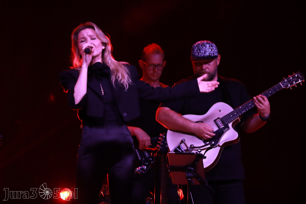 Fotorelacja: Koncert w Koziegłowach - ANIA KARWAN!