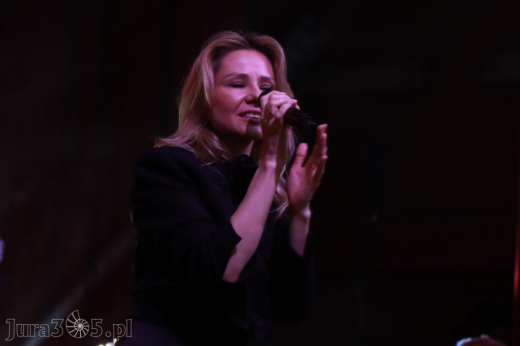 Fotorelacja: Koncert w Koziegłowach - ANIA KARWAN!