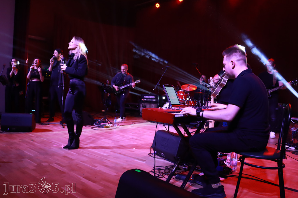 Fotorelacja: Koncert w Koziegłowach - ANIA KARWAN!