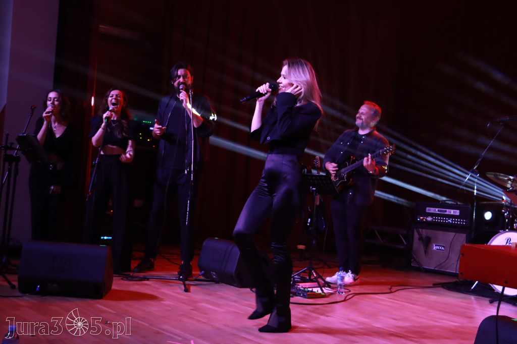 Fotorelacja: Koncert w Koziegłowach - ANIA KARWAN!