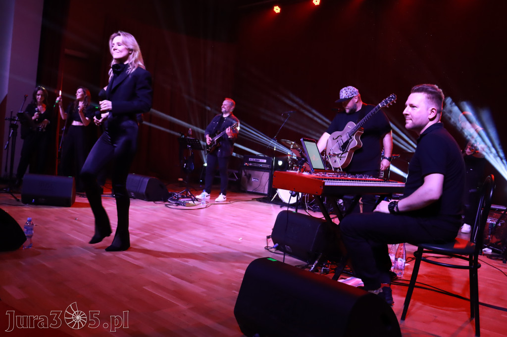 Fotorelacja: Koncert w Koziegłowach - ANIA KARWAN!
