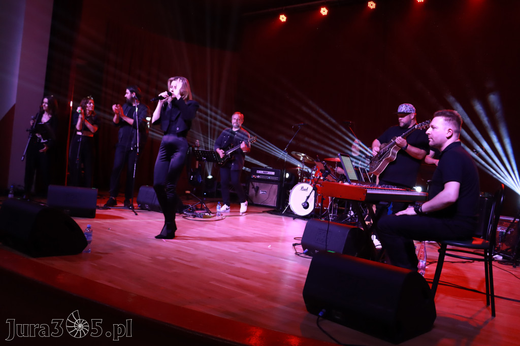 Fotorelacja: Koncert w Koziegłowach - ANIA KARWAN!