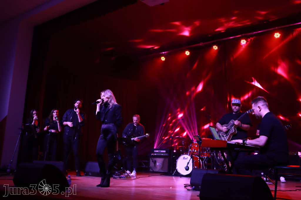 Fotorelacja: Koncert w Koziegłowach - ANIA KARWAN!