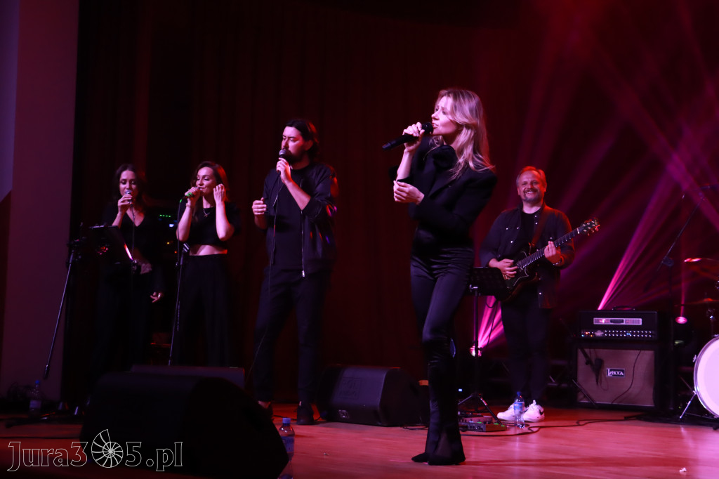 Fotorelacja: Koncert w Koziegłowach - ANIA KARWAN!