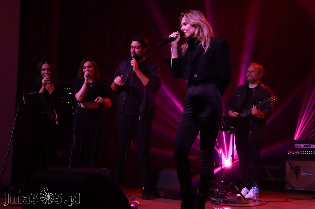 Fotorelacja: Koncert w Koziegłowach - ANIA KARWAN!