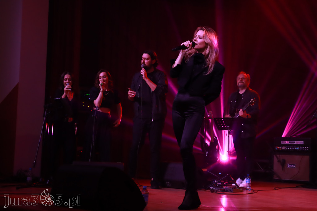 Fotorelacja: Koncert w Koziegłowach - ANIA KARWAN!
