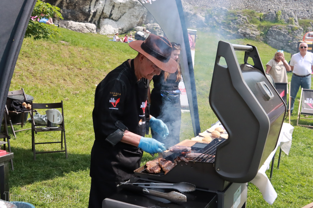 Zamek Ogrodzieniec: Mistrzostwa Polski w Grillowaniu Steków.