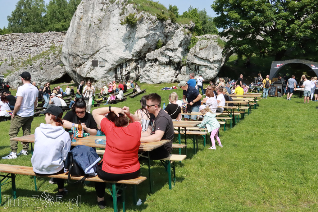 Zamek Ogrodzieniec: Mistrzostwa Polski w Grillowaniu Steków.