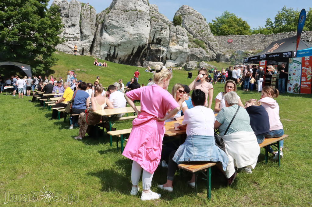 Zamek Ogrodzieniec: Mistrzostwa Polski w Grillowaniu Steków.