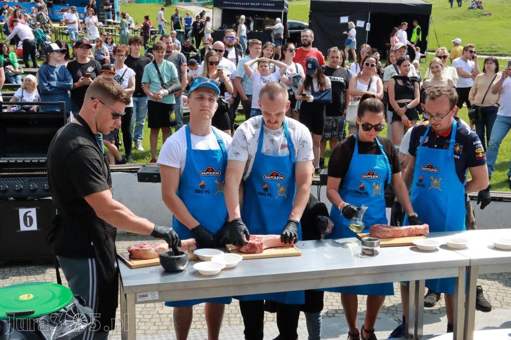 Zamek Ogrodzieniec: Mistrzostwa Polski w Grillowaniu Steków.