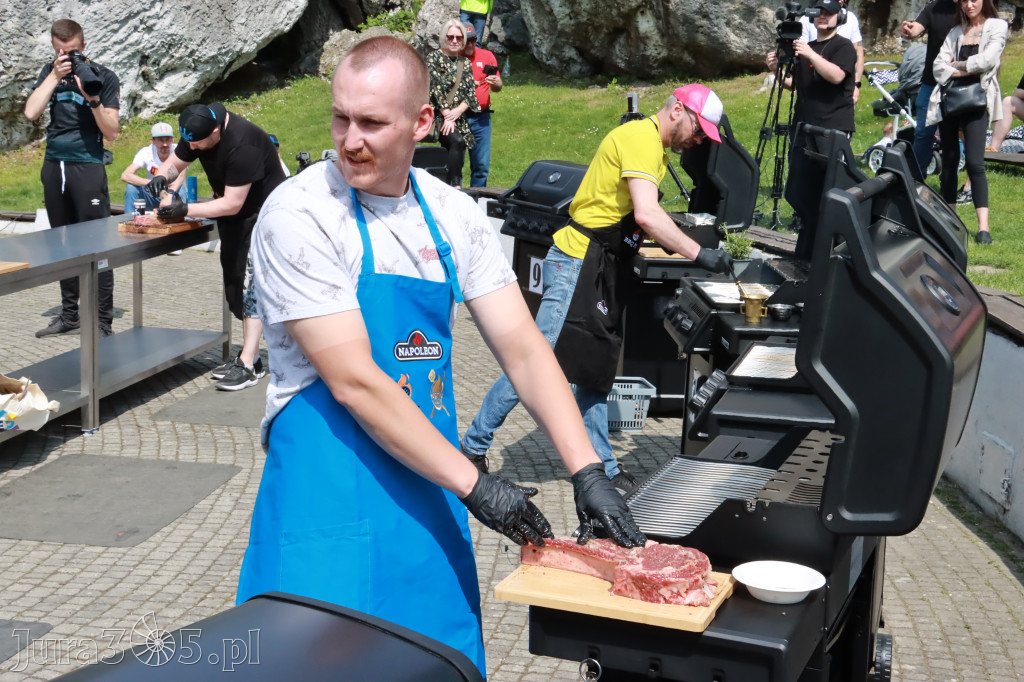 Zamek Ogrodzieniec: Mistrzostwa Polski w Grillowaniu Steków.