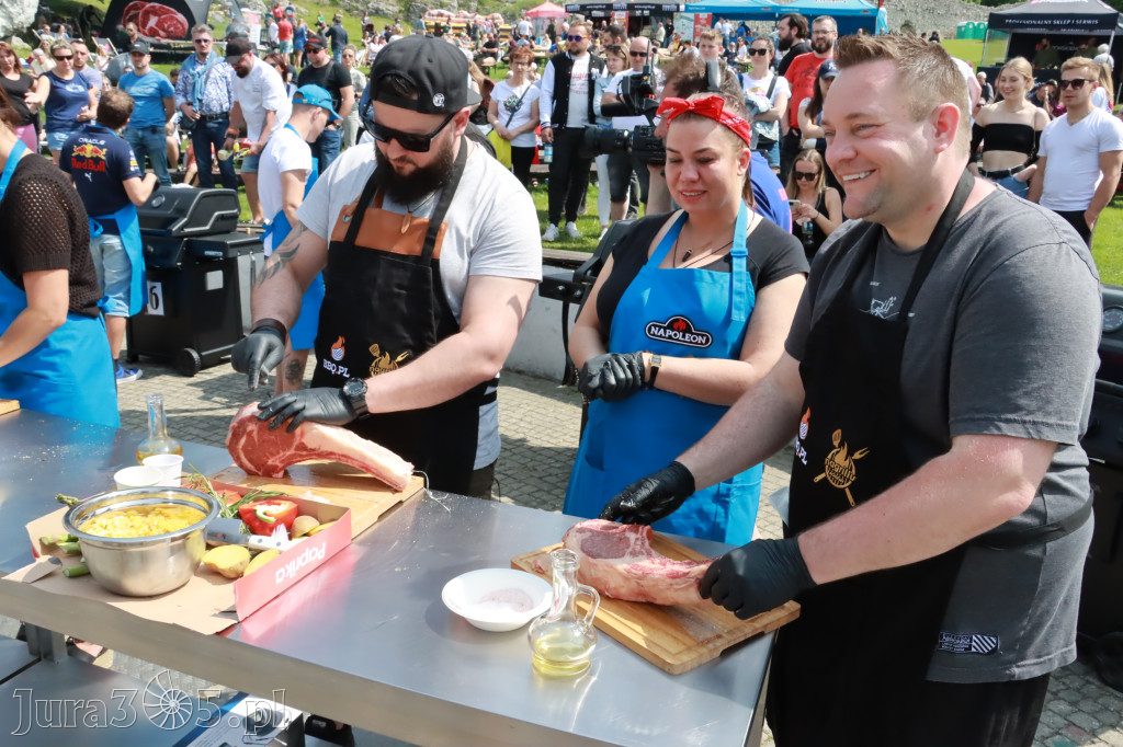 Zamek Ogrodzieniec: Mistrzostwa Polski w Grillowaniu Steków.