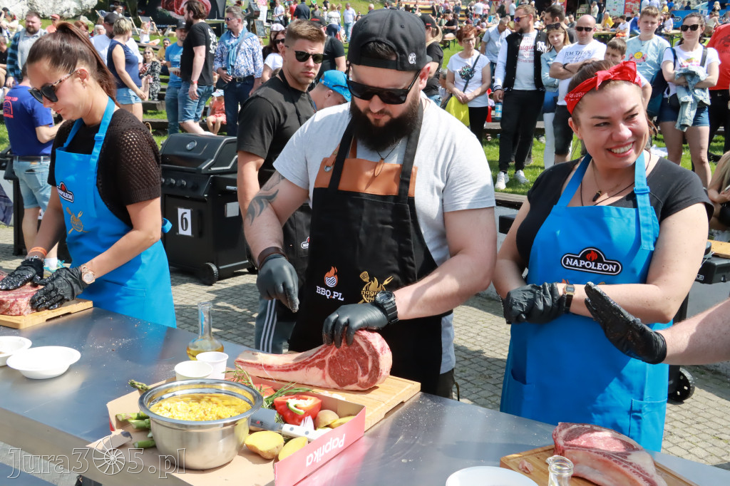 Zamek Ogrodzieniec: Mistrzostwa Polski w Grillowaniu Steków.