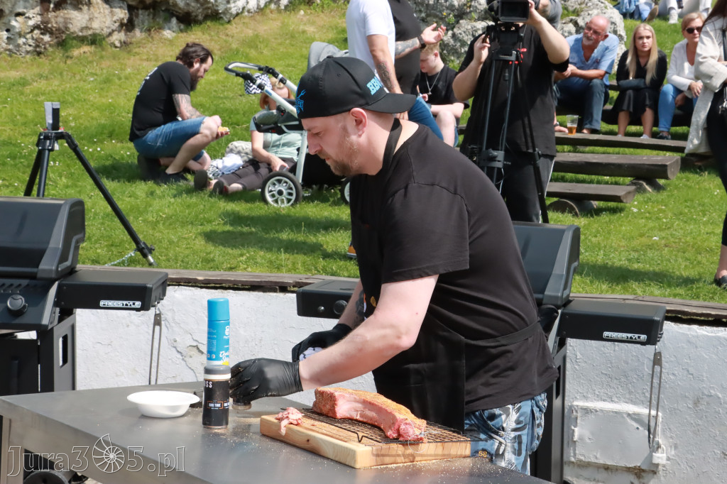 Zamek Ogrodzieniec: Mistrzostwa Polski w Grillowaniu Steków.