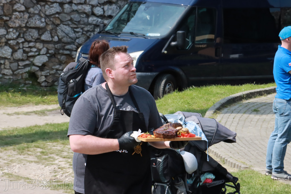 Zamek Ogrodzieniec: Mistrzostwa Polski w Grillowaniu Steków.