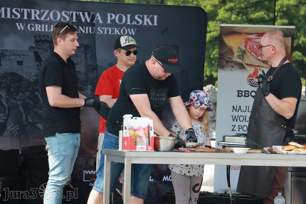 Zamek Ogrodzieniec: Mistrzostwa Polski w Grillowaniu Steków.
