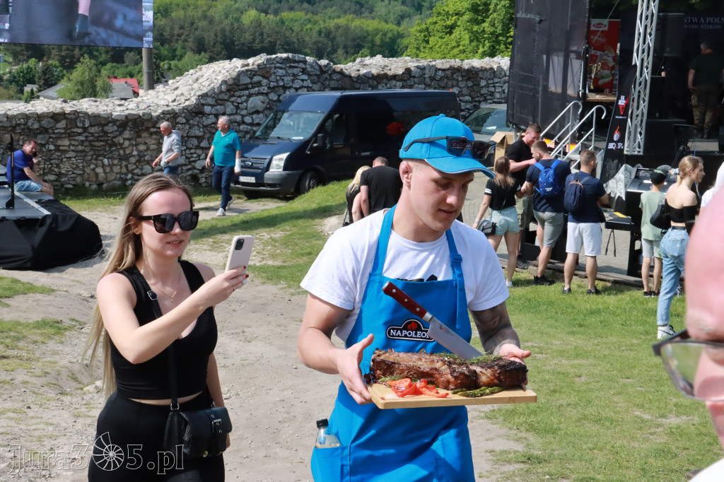 Zamek Ogrodzieniec: Mistrzostwa Polski w Grillowaniu Steków.