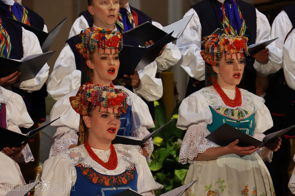 Fotorelacja: Zespół Pieśni i Tańca 