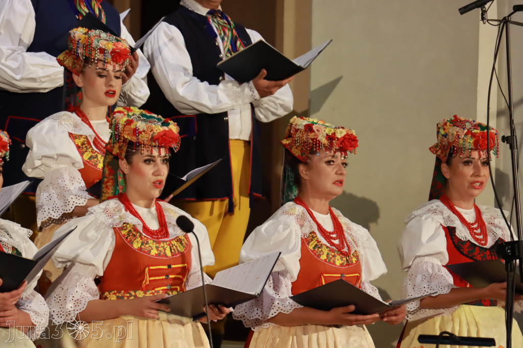 Fotorelacja: Zespół Pieśni i Tańca 