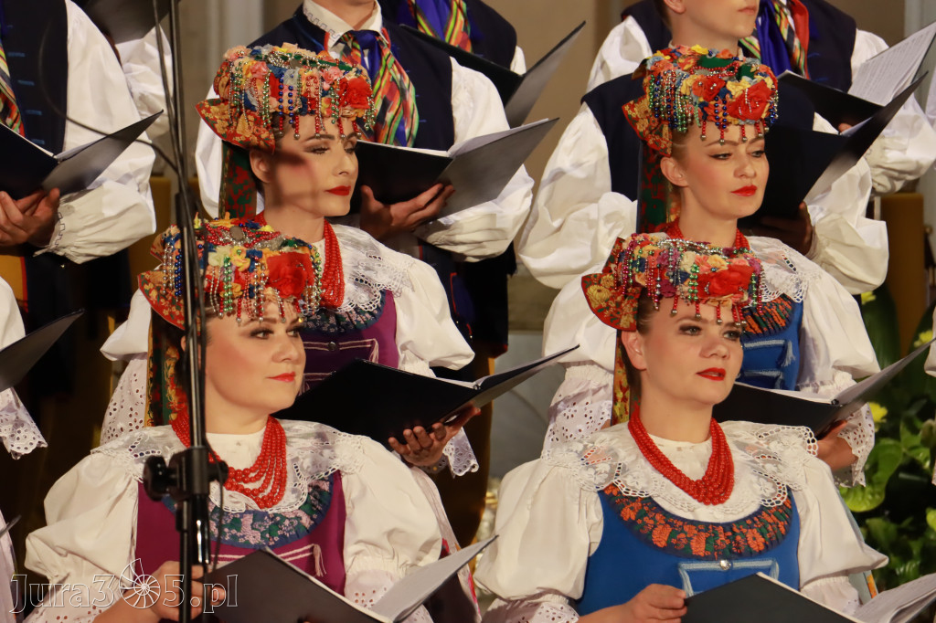 Fotorelacja: Zespół Pieśni i Tańca 