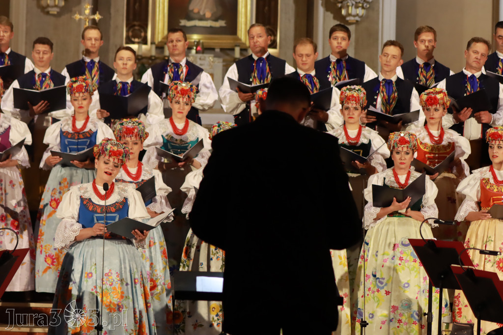 Fotorelacja: Zespół Pieśni i Tańca 