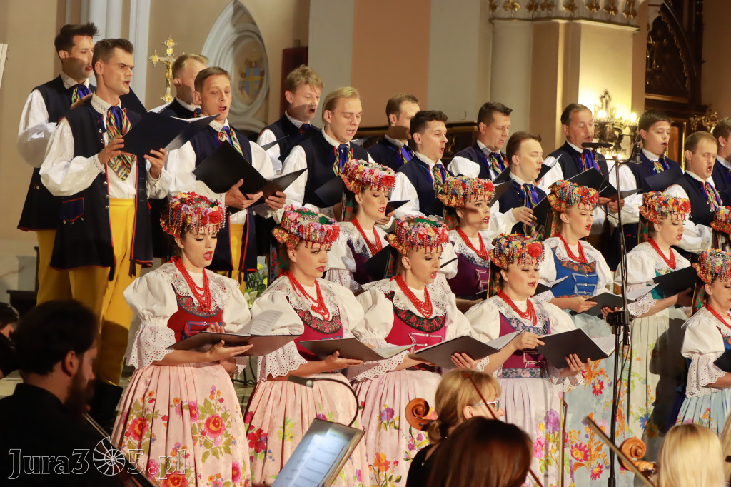 Fotorelacja: Zespół Pieśni i Tańca 