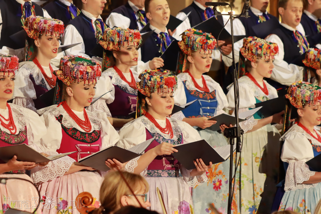 Fotorelacja: Zespół Pieśni i Tańca 