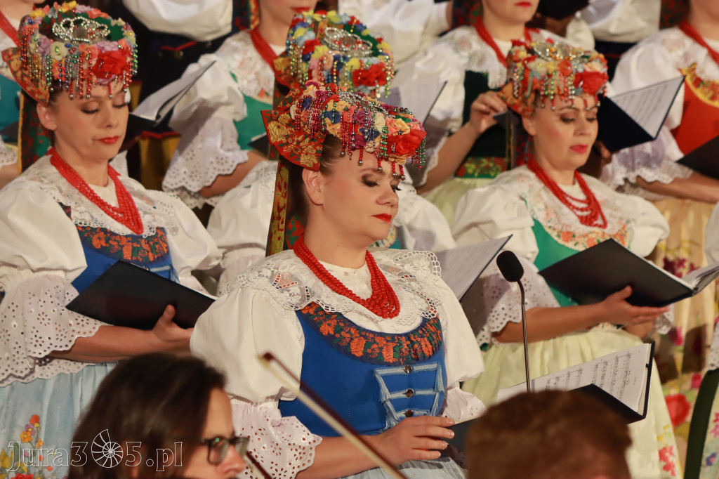 Fotorelacja: Zespół Pieśni i Tańca 