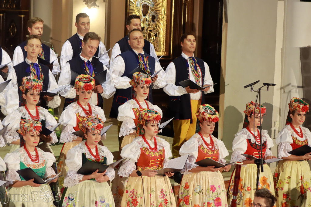 Fotorelacja: Zespół Pieśni i Tańca 