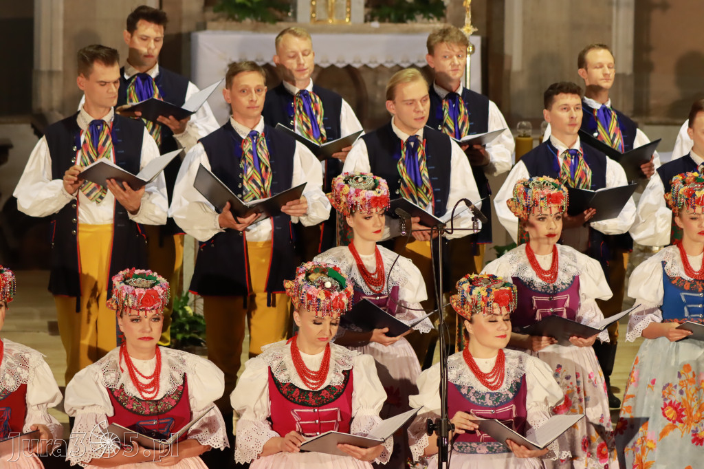 Fotorelacja: Zespół Pieśni i Tańca 