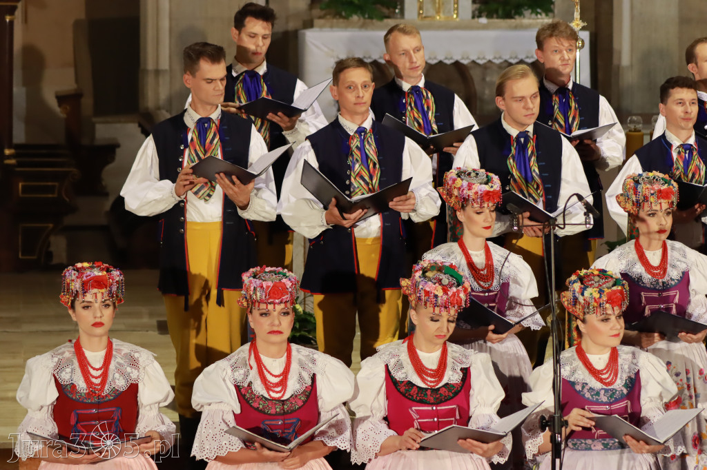 Fotorelacja: Zespół Pieśni i Tańca 