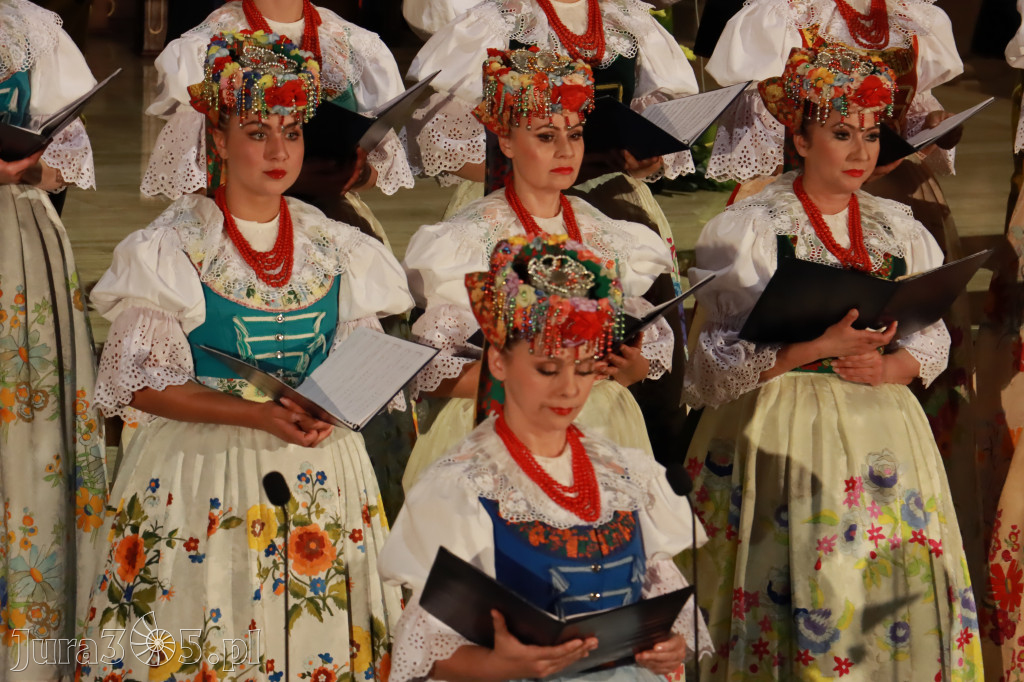 Fotorelacja: Zespół Pieśni i Tańca 